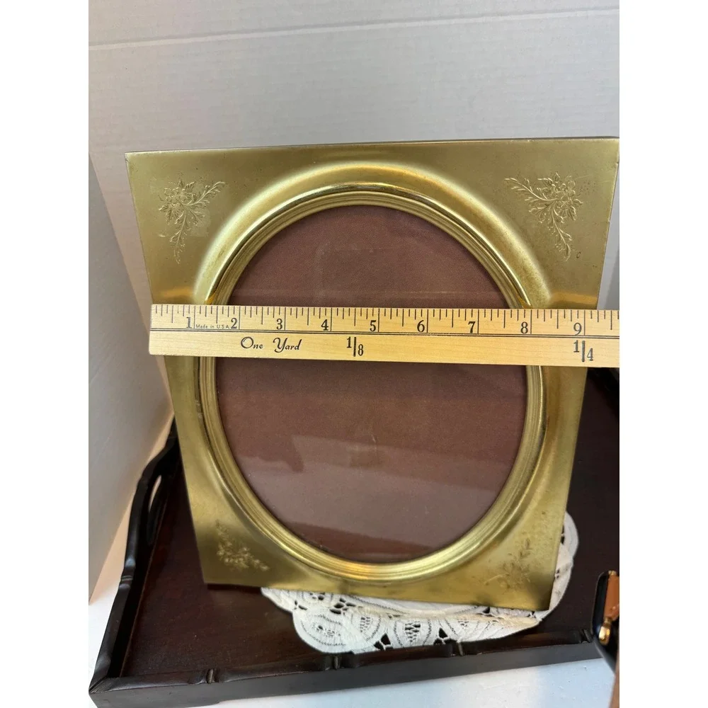 Vintage Gold‎ Etched Floral Oval Picture Frame Velvet Back 9x11.5 Tabletop Wall